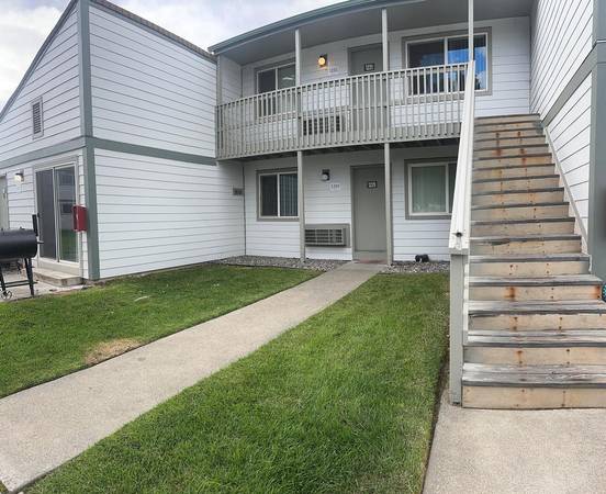 $1,400 / 2br - 950ft2 - Ideal 2 BR, Private Off-Leash Dog Park, 24-Hour Laundry63803291867011124