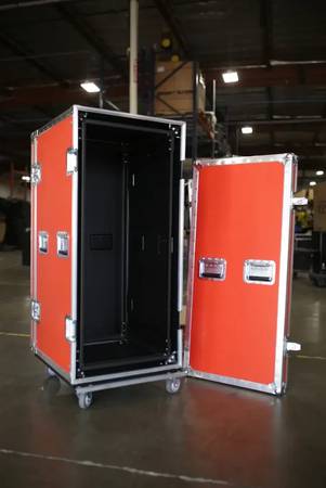 ANVIL isolated rackmount case, like new! 1