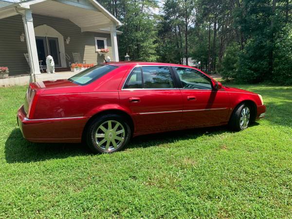 Cadillac DTS - $8,000 (Statesville)63617453568001121