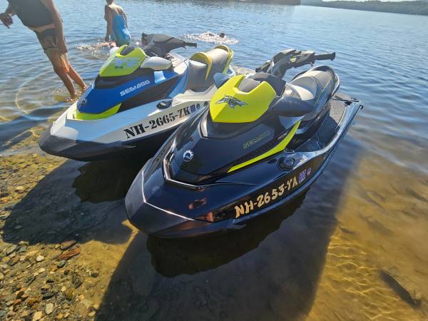 2012 SEADOO RXTX 260HP 3 seater 75 hours 1