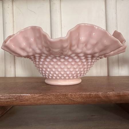 Vintage Hobnail Pink Bowl 1