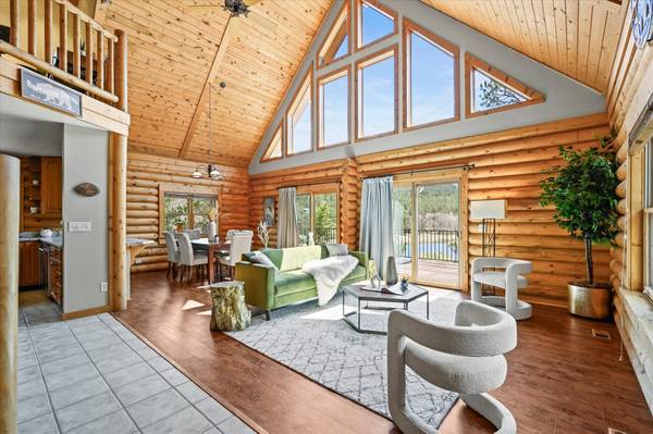 $925,000 / 4br - 2900ft2 - 9868 S Overlook Road Sedalia CO 80135 (Sedalia)63686849614595121