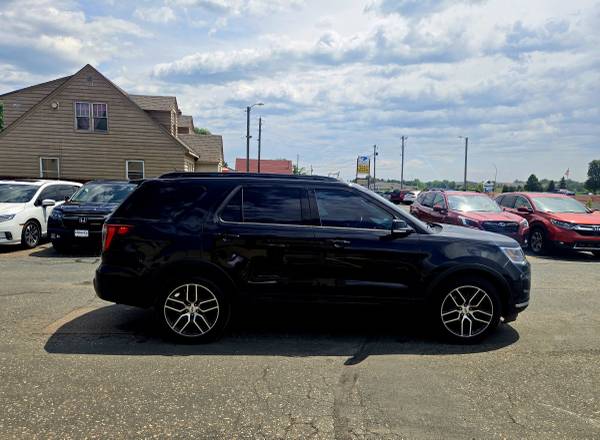 2019 Ford Explorer Sport AWD 3.5L con turbocompresor doble. SUV - $18.995 (Anoka)63499707313923123