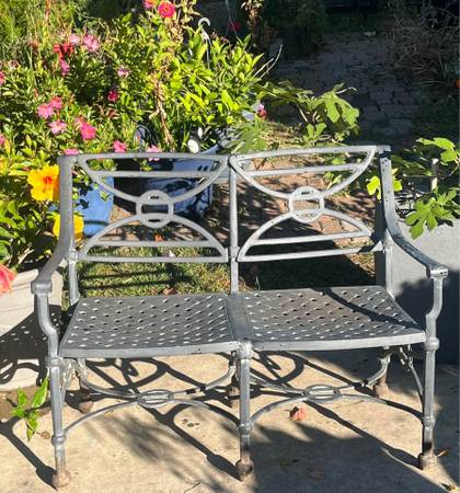 Cast Aluminum Outdoor Bench 1