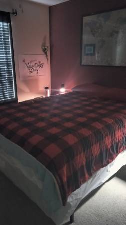 $650 / 1br - Habitación amueblada (Manor tx)63922558022658123