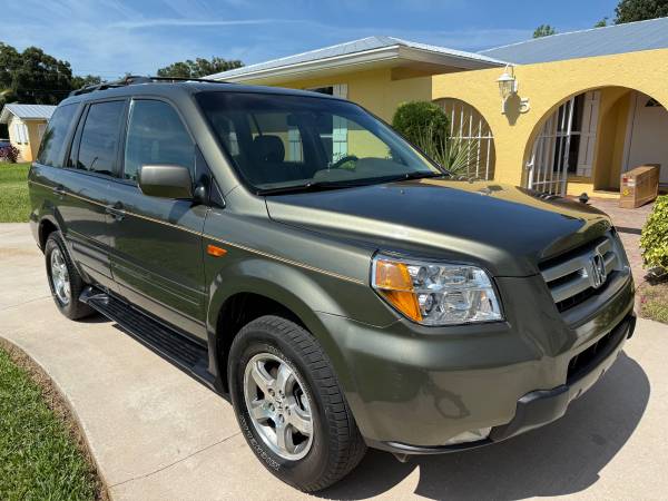 2006 Honda Pilot EX-L Venta Privada de Persona Mayor Cargado EXCELENTE ESTADO - $8,250 (Vero Beach)63612117867523121