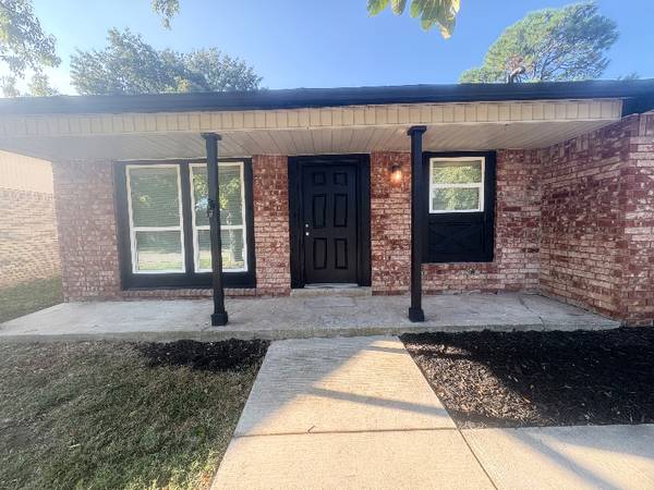 $1650.00 / 3br - 1118ft2 - 1321 W Pittsburg Street, BA- Remodeled 3bed/ 1.5 bath63806193447937121