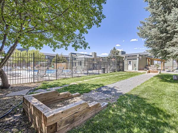 Package Receiving, Laundry Facility, Heat Included 1