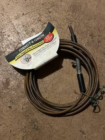 DRAIN SNAKE-AUGER FOR UNCLOGGING DRAINS 1