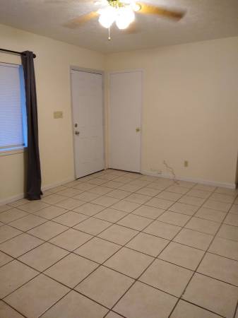 $995 / 2br - 865ft2 - Asequible, cómodo, VIDA DE CALIDAD a un precio que es simplemente ¡CORRECTO! (LAVADORA Y SECADORA DE TAMAÑO COMPLETO EN TU APARTAMENTO)63910445786242123