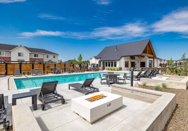 $2,330 / 3br - 1339ft2 - ¡Mudanza HOY! Llama hoy para programar tu mudanza! (Meridian)63794895385473120