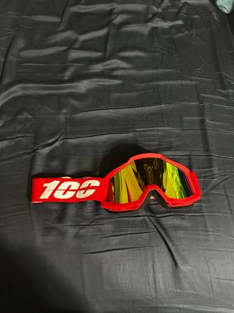 100% goggles 1