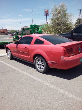 2008 Ford Mustang 1