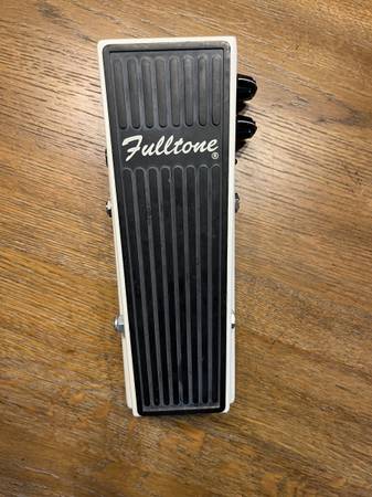 Fulltone Clyde Deluxe Wah Pedal - White Frame - musical