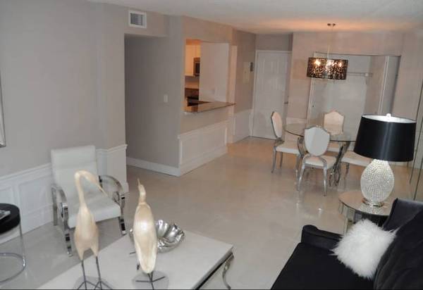 $2.100 / 1 habitación - 800 pies² - HERMOSO 1/1 CON LAVADORA/SECADORA, APARCAMIENTO, PISCINA, GIMNASIO, (SOLO $1500 DE DEPÓSITO) (FONTAINEBLEAU)63379877535873122