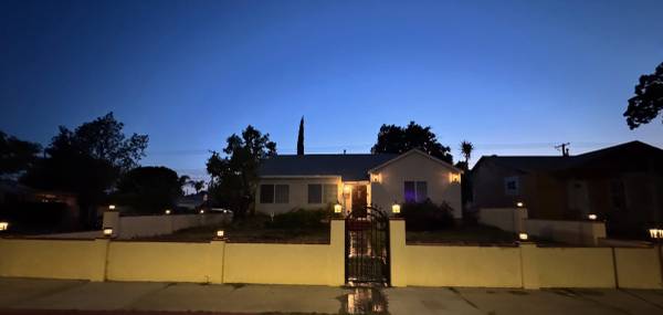 $1,149,000 / 2br - 1085ft2 - Burbank Home For Sale Vintage house with modern upgrades. (Burbank)63812198975363122