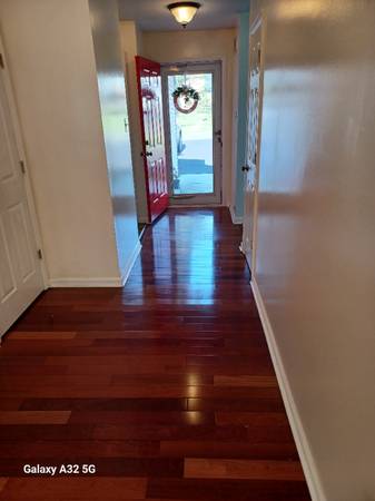 $2700.00 / 3br - Twin Home, Finished Basement, Garage and Fenced Yard!64024498936449121