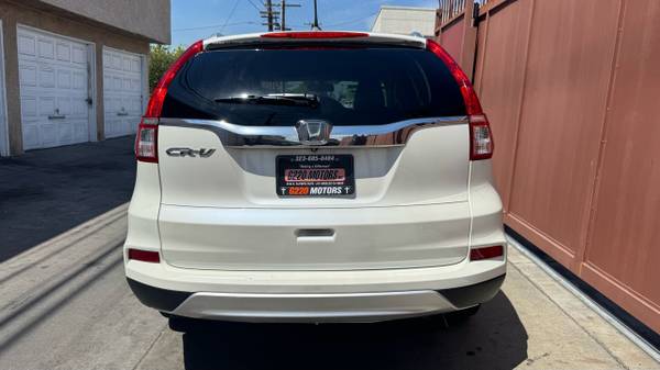 2015 Honda CR-V EX-L 2WD - $13,900 (5104 East Olympic Blvd.)63624631811203124