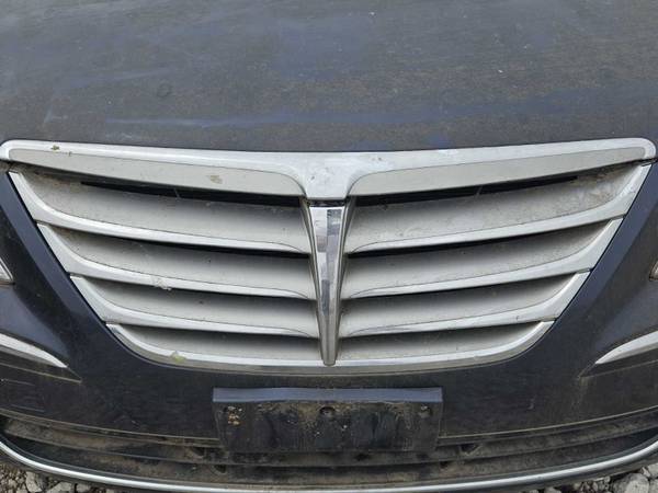 Hyundai Genesis 2013 - $2,995 (Gary)63616785907203121