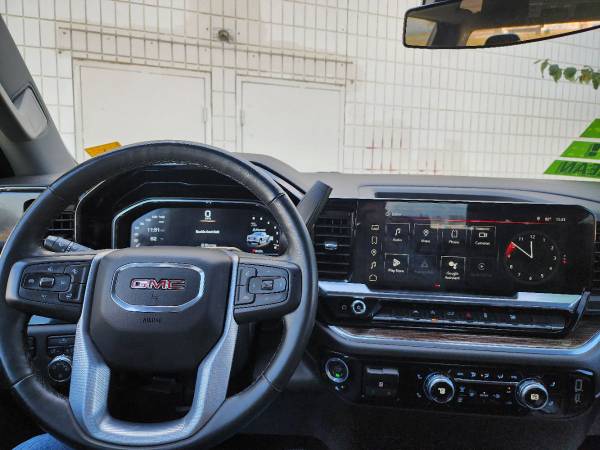2023 GMC Sierra 1500 SLE - Photo 11
