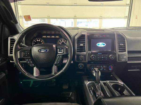2017 Ford F-150 XLT 4x4 - Photo 8