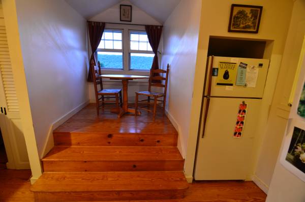 $1,550 / 1br - New England Charm Apartment Privacy Quiet Garden Fields Forest View (Williamsburg)64017047487746123