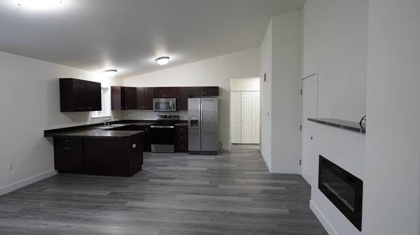 $2,200 / 3br - 3BR + 2BA Ranch Home w 1 Car Garage (Wasilla)64004783669635120