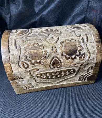 Wooden Spell Box White Magic Tarot Cards Talismans Trinkets Potions + 1