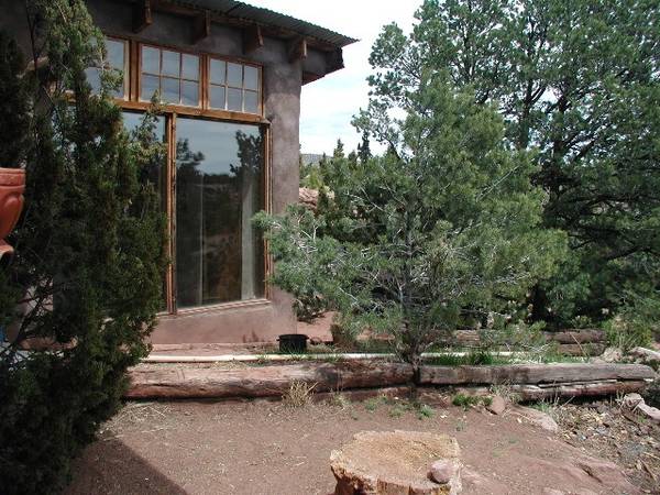 $1,000 / 3br - Adobe casita, investment in extra space welcome (Ribera)63659815175683122