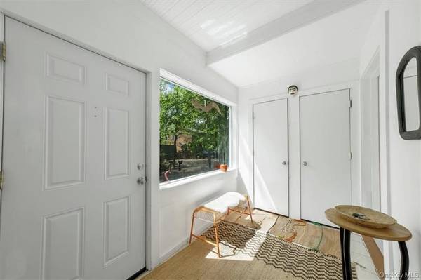 $6,500 / 4hab - 2297ft2 - Casa de 4 habitaciones con un patio amplio, interior luminoso y espacioso (Croton on Hudson)63874851212161121