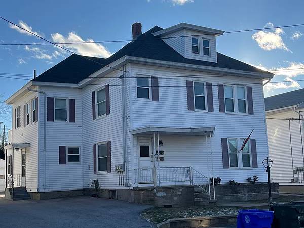 $2400.00 / 3br - 1300ft2 - 3 Bedroom, 1.5 Bath, Laundry and Parking63931922806658121