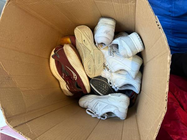 sneakers 1