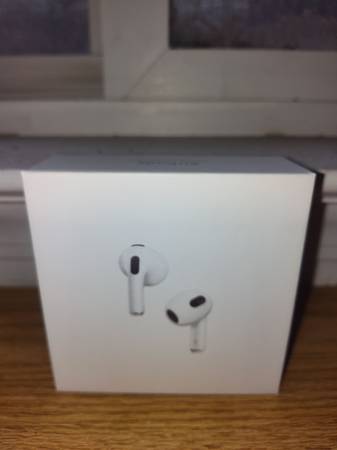 AirPods Generation 3 (Lighting-C) 1