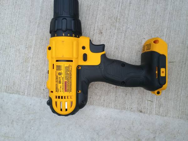 DeWalt 18 V Drill 1