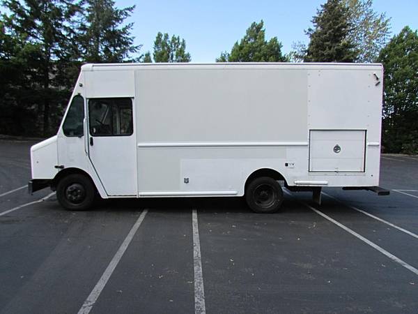 2014 Freightliner MT 45 STEPVAN CON SOLO 52K MILLAS - $10995.0063623525038595123