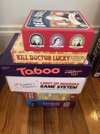 Light Up Buzzers Game System [with master console - 8pk] 1