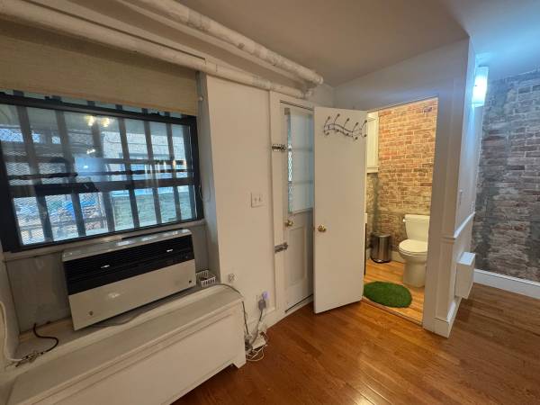 $3,800 / 735ft2 - **BEAUTIFUL MOVE IN READY SPACE**IDEAL FOR THERAPISTS**NO FEE** (Upper East Side)64212274721410123