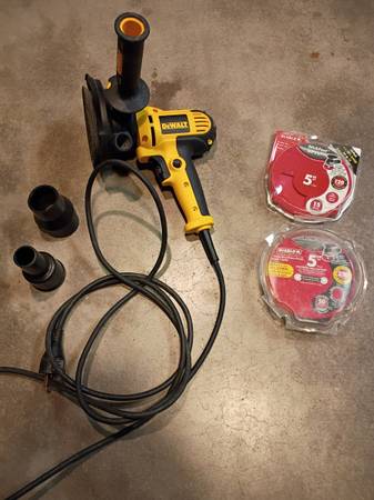 DeWalt orbital sander 1