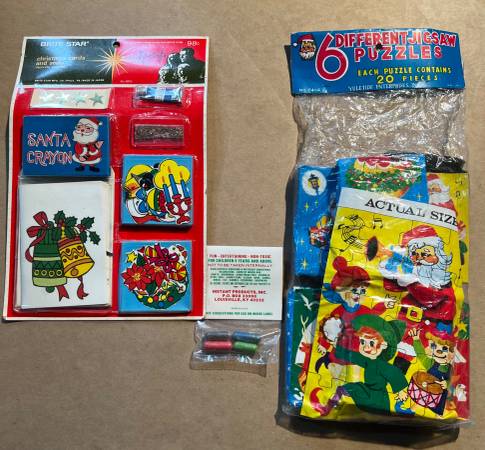3 Vintage Christmas Collectable Novelties Includes Magic Grow Capsules 1