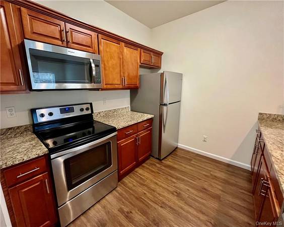 $2,000 / 1br - 970ft2 - 2 Bath Apartment (Chester)64147860915715122