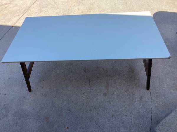 White rectangular table 1