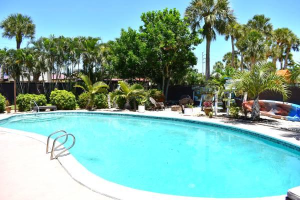 $824,500 / 4br - 2690ft2 - ¡¡¡REDUCCIÓN DE PRECIO! ¡VISTAS INTERCOASTALES SIN EL PRECIO!!! (Indialantic)63846409355267123