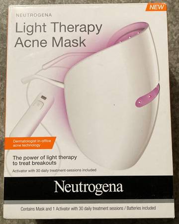 Neutrogena Light Therapy Acne Treatment Face Mask 1