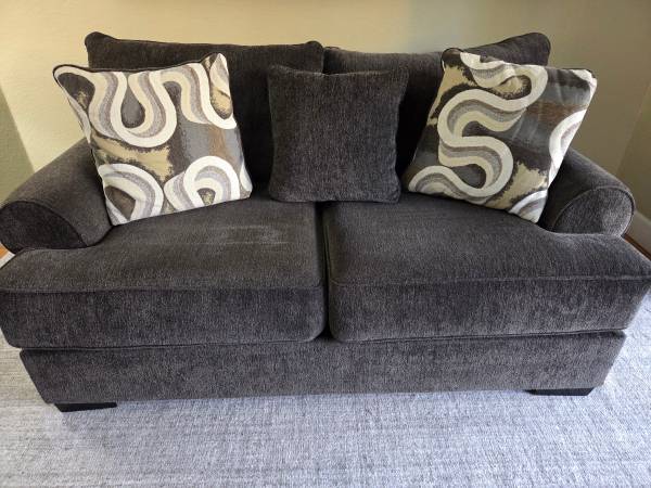 Marge Carson - Elegant and Luxurious Loveseat - Must See - USA Made 1