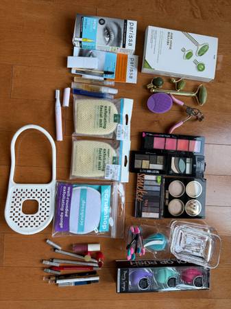 Cosmetics, Jade Stone Rollers, Beauty Implements 1