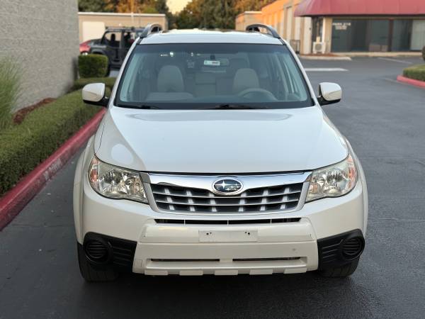 2013 Subaru Forester Premium AWD - ¡SERVICIADA / BAJA KILOMETRAJE / ASIENTOS CALEFACCIONADOS! - $8.900 (Subaru Forester en Beaverton)63441421811587122