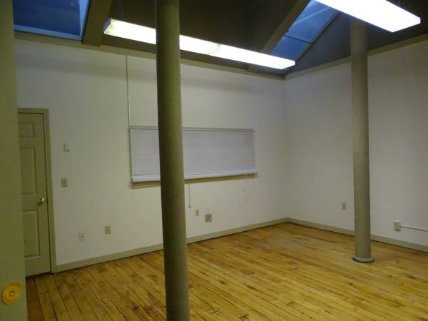 $625 / 368ft2 - Quiet Office Space Available !! (Dover)63986776804355124