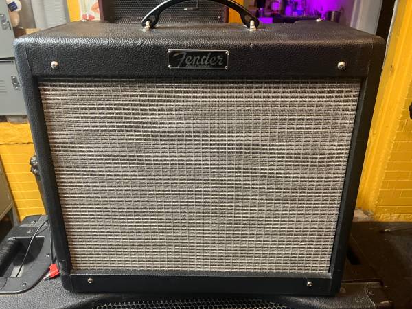 BLUES JR AMP MODDED 1