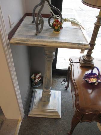 Large Distressed Plant Stand 1