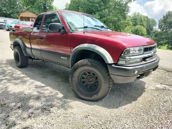 2003 Chevrolet S10 ZR2 5 Speed 4WD - $4,20063624960123777124